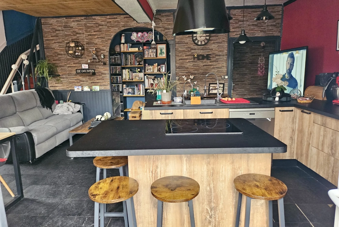 Charmante maison de village de 87 m2 à Coulanges la Vigneuse proche d'Auxerre 