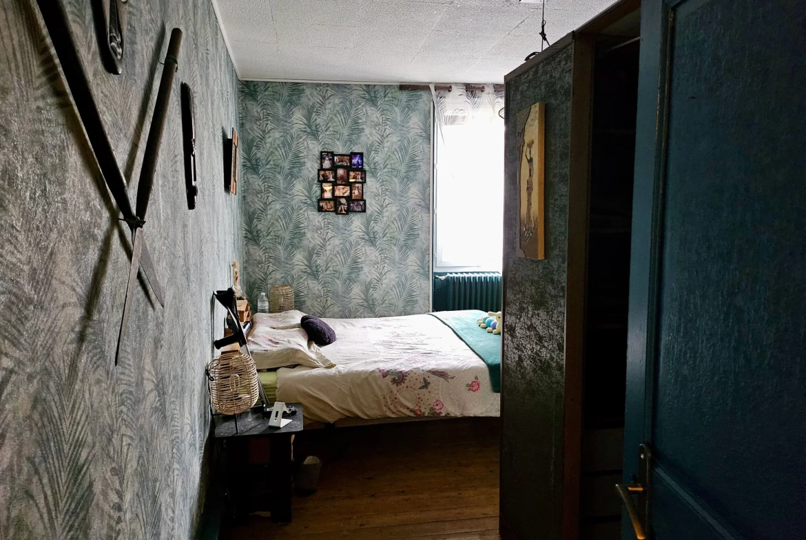 Charmante maison de village de 87 m2 à Coulanges la Vigneuse proche d'Auxerre 