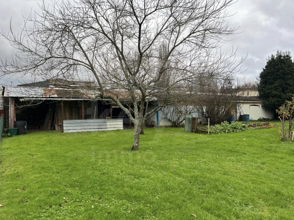 Maison 4 pièces de 92 m² à Saint-Fargeau avec jardin et garage 
