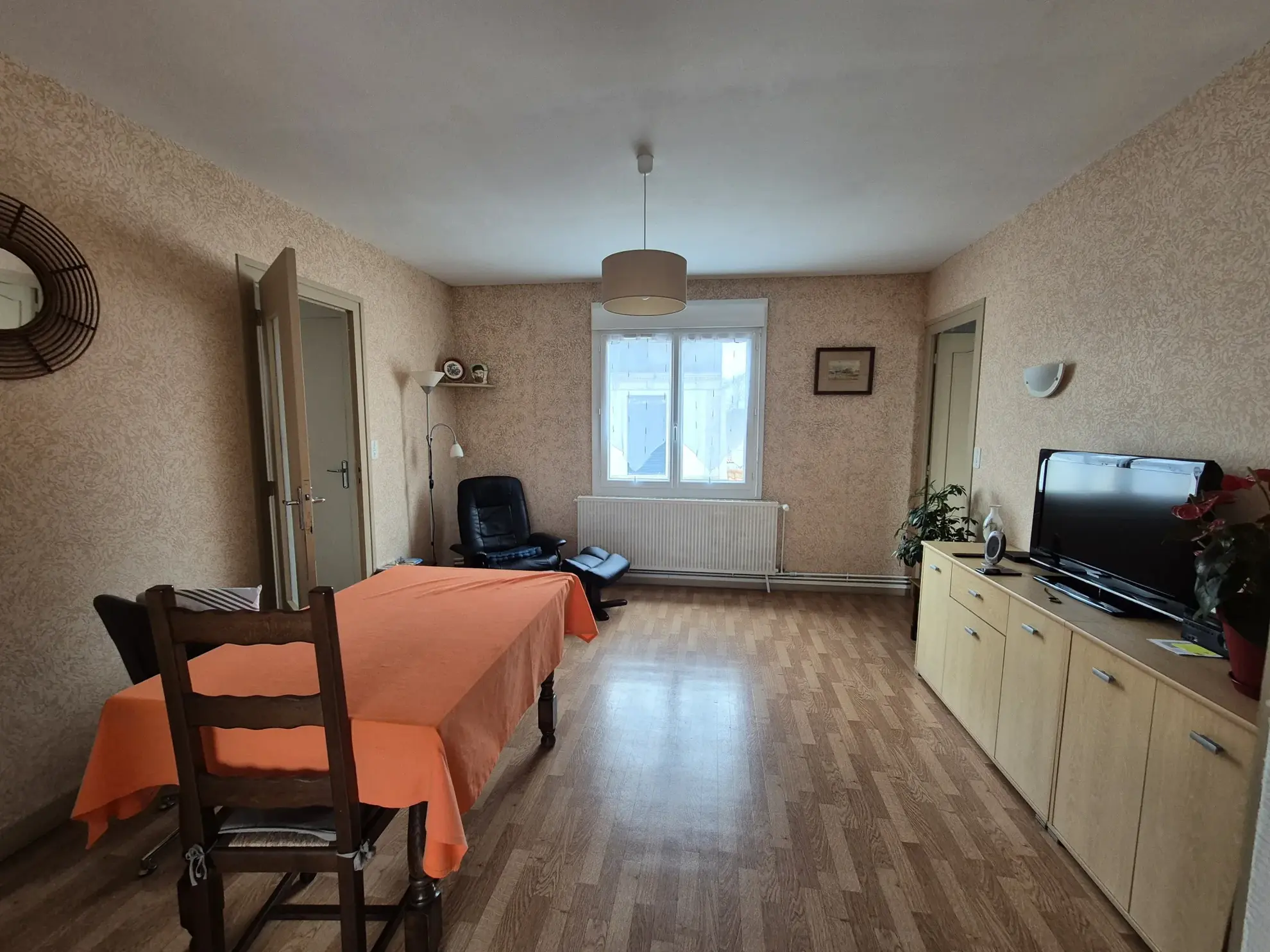 Immeuble résidentiel à vendre au centre-ville de Fouras avec deux logements 