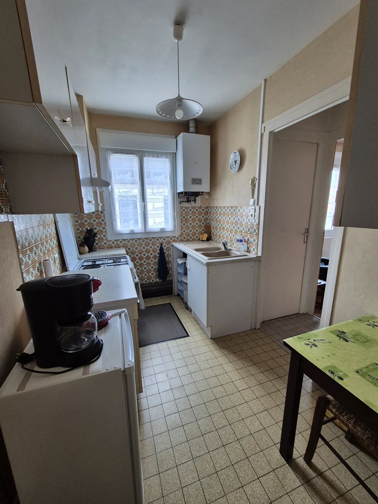 Immeuble résidentiel à vendre au centre-ville de Fouras avec deux logements 