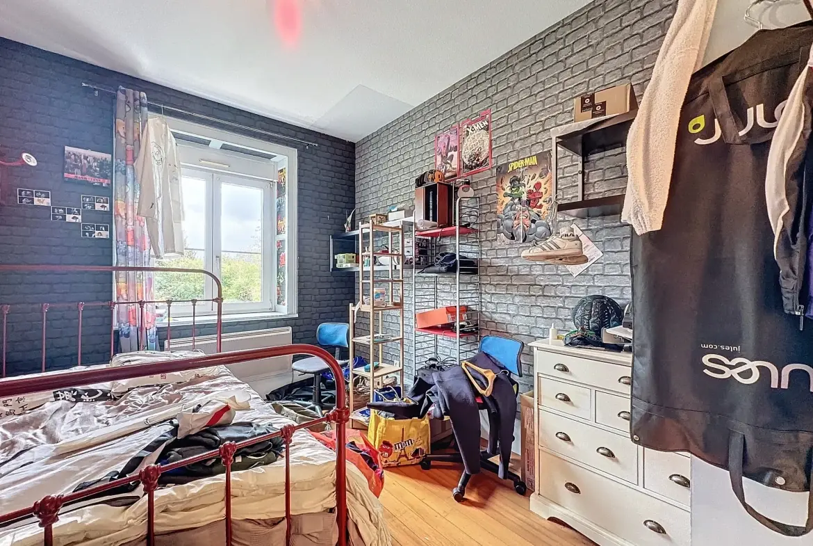 Superbe maison de maître à Mirecourt, 4 chambres, jardin et confort moderne 