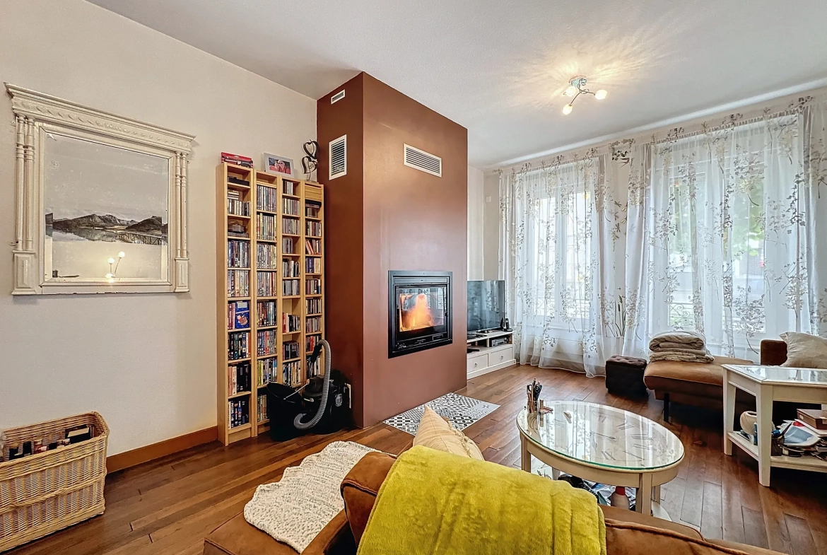 Superbe maison de maître à Mirecourt, 4 chambres, jardin et confort moderne 