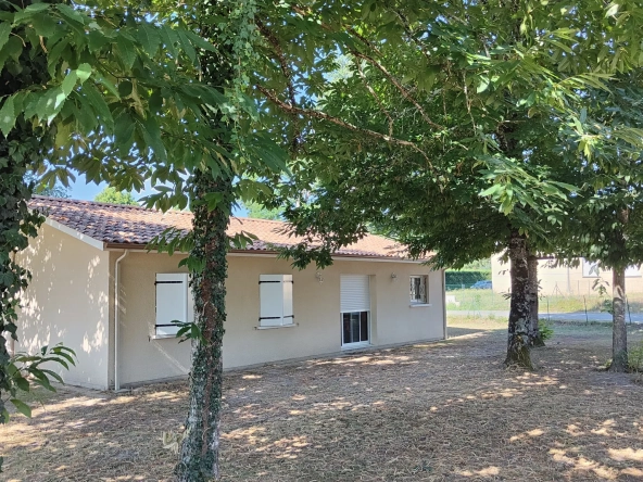 Maison plain-pied avec jardin à Cazats, 3 chambres, garage et emplacement calme