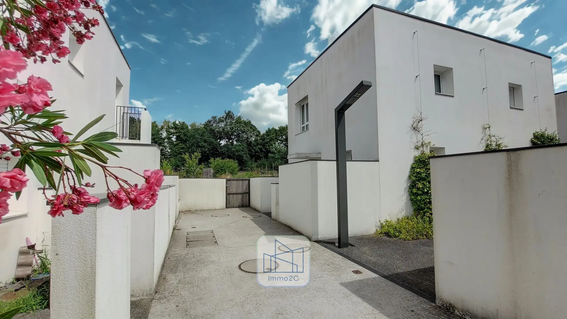 Belle maison neuve de 3 chambres à Nantes Nord avec jardin et proximité des transports 