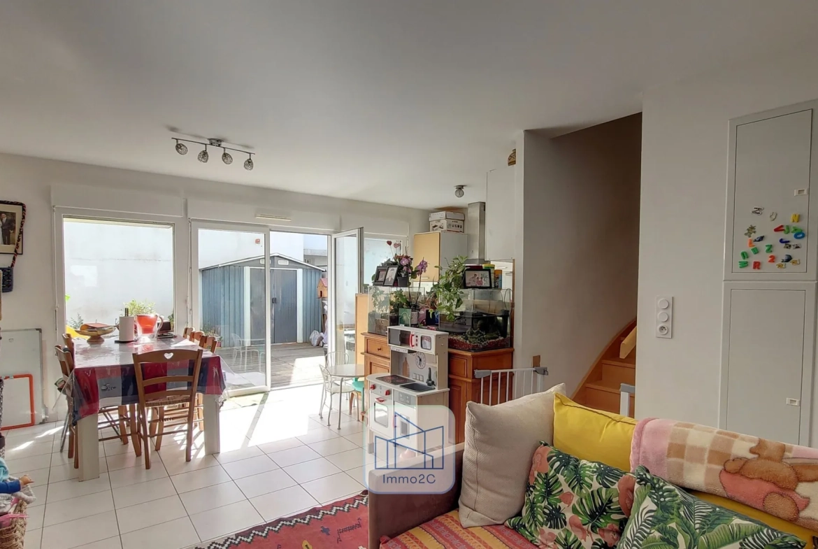 Belle maison neuve de 3 chambres à Nantes Nord avec jardin et proximité des transports 