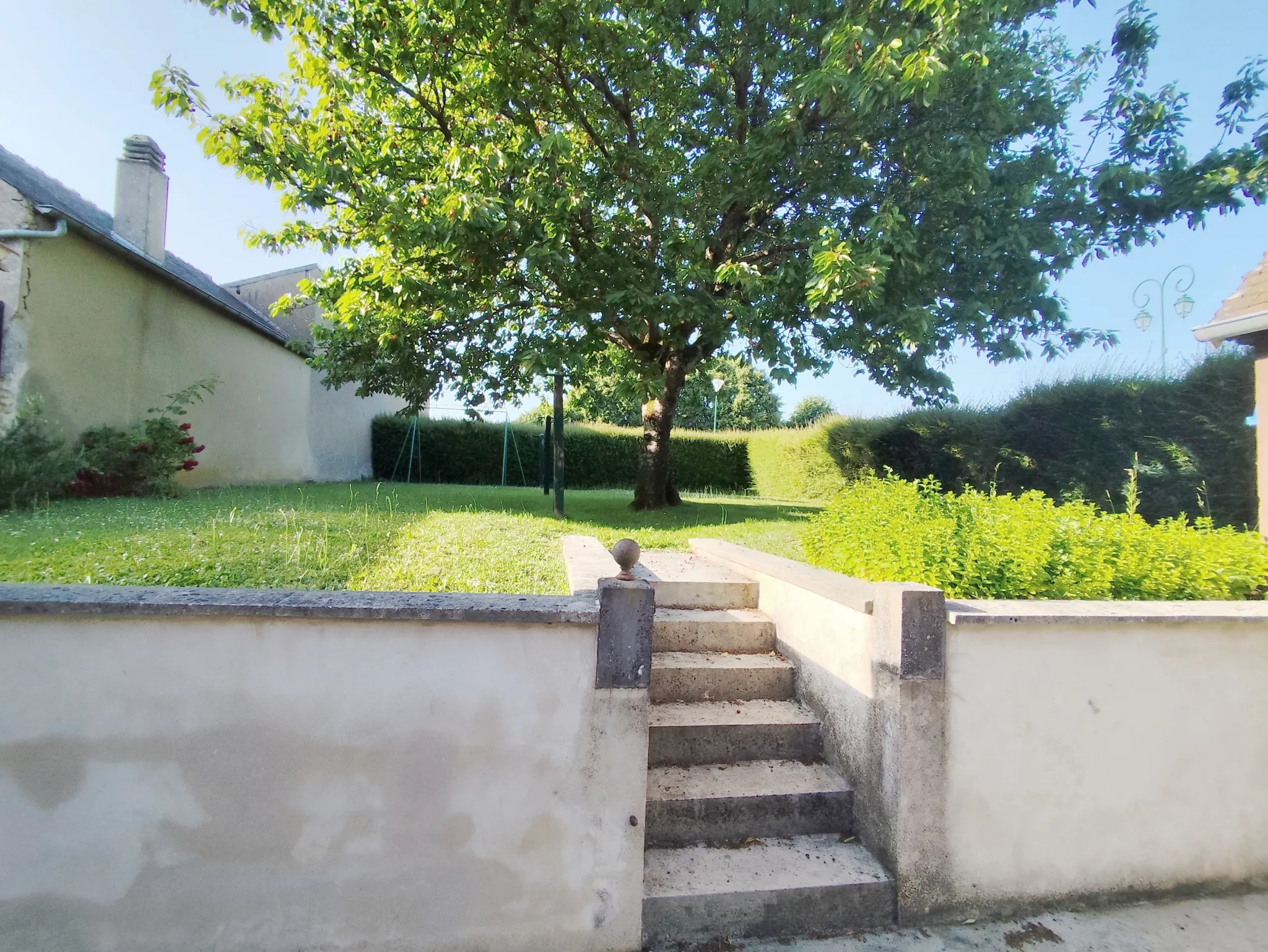 Maison de 119,45 m² à Monhoudou avec garage et terrain de 439 m² 