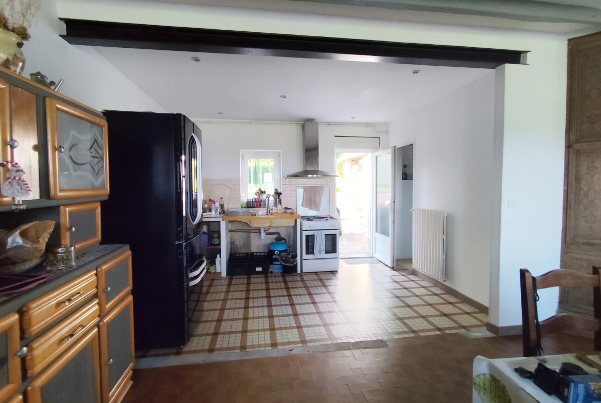 Maison de 119,45 m² à Monhoudou avec garage et terrain de 439 m² 