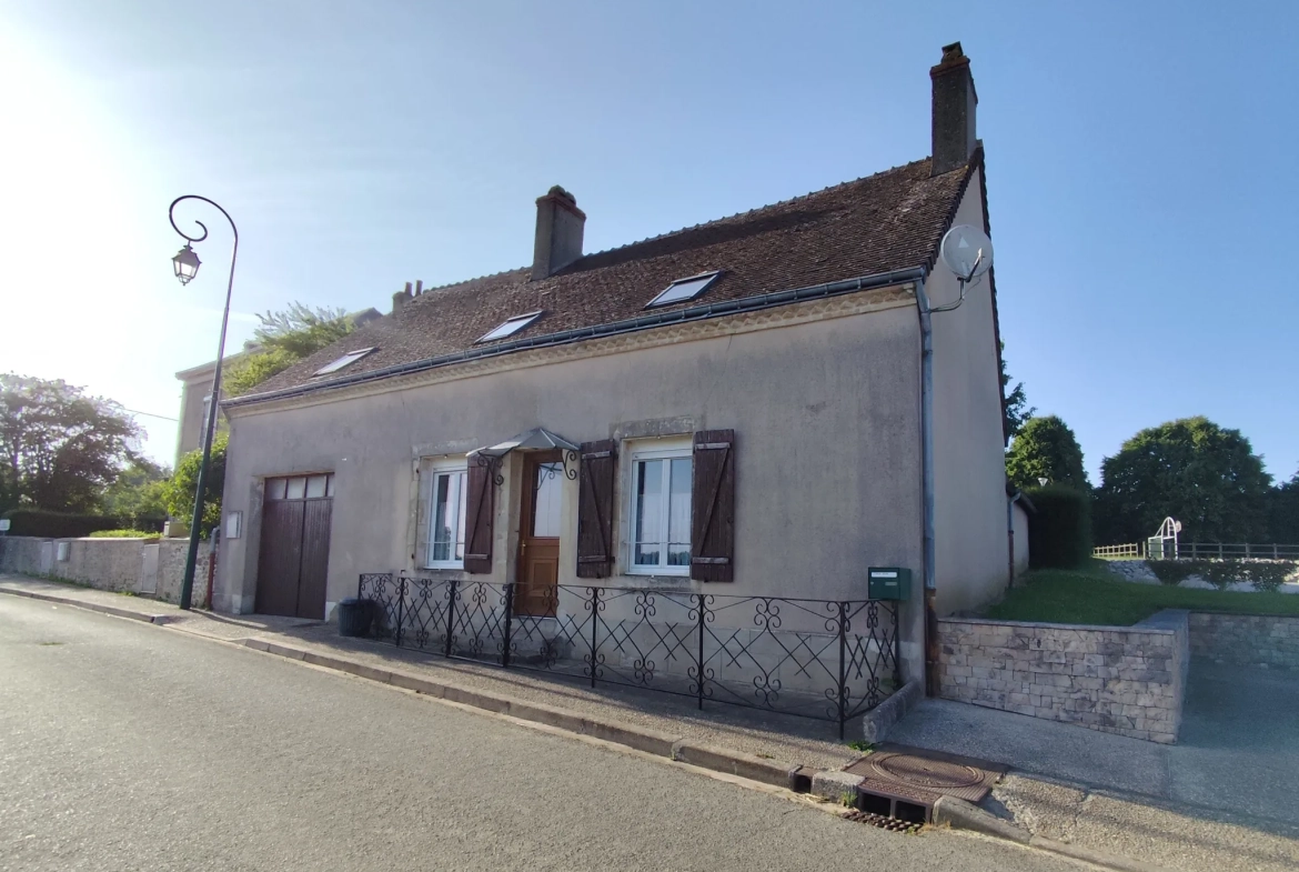 Maison de 119,45 m² à Monhoudou avec garage et terrain de 439 m² 