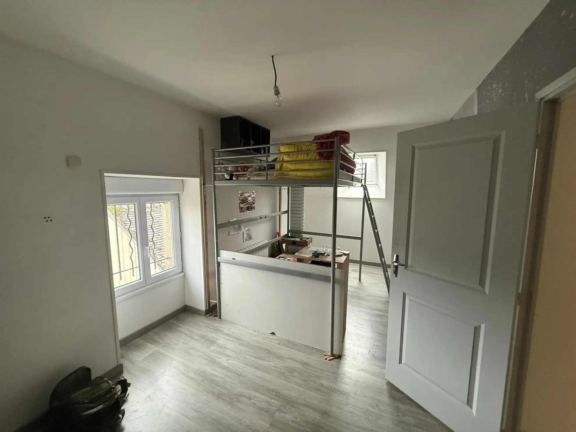 Maison de 112 m² à Fyé avec terrain et dépendances, proche commerces 