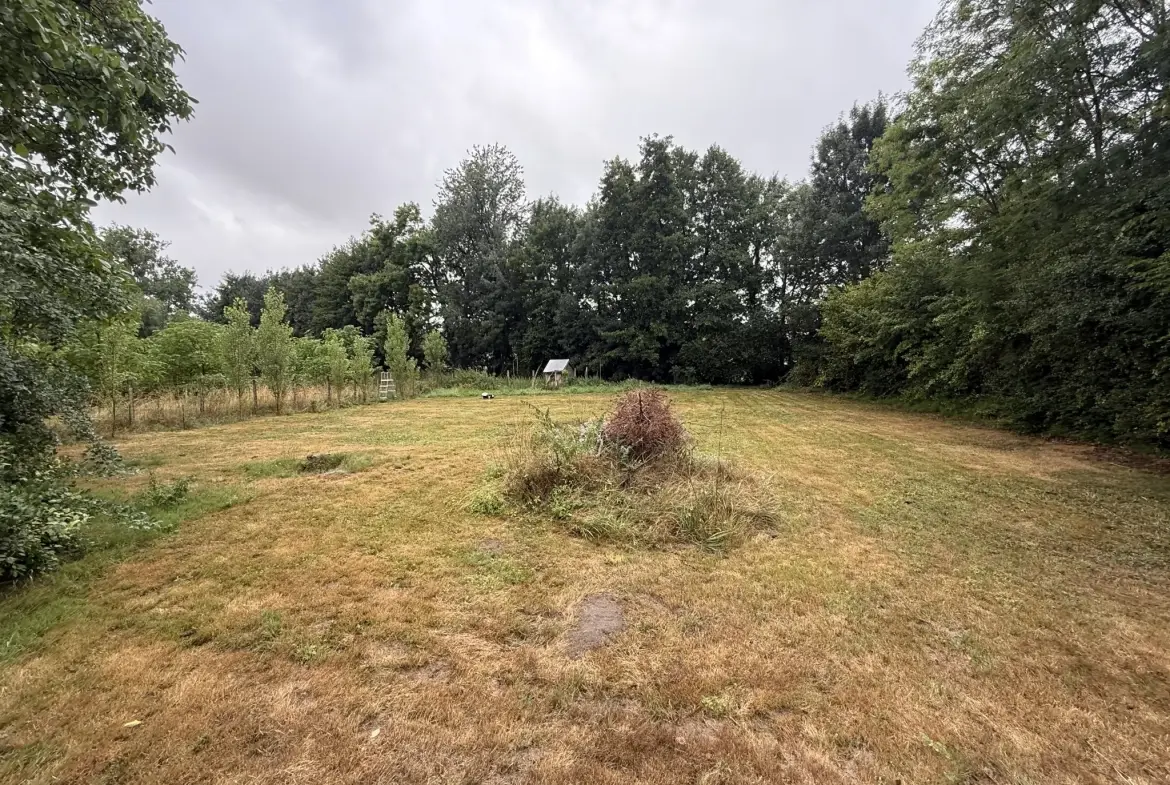 Maison de 112 m² à Fyé avec terrain et dépendances, proche commerces 
