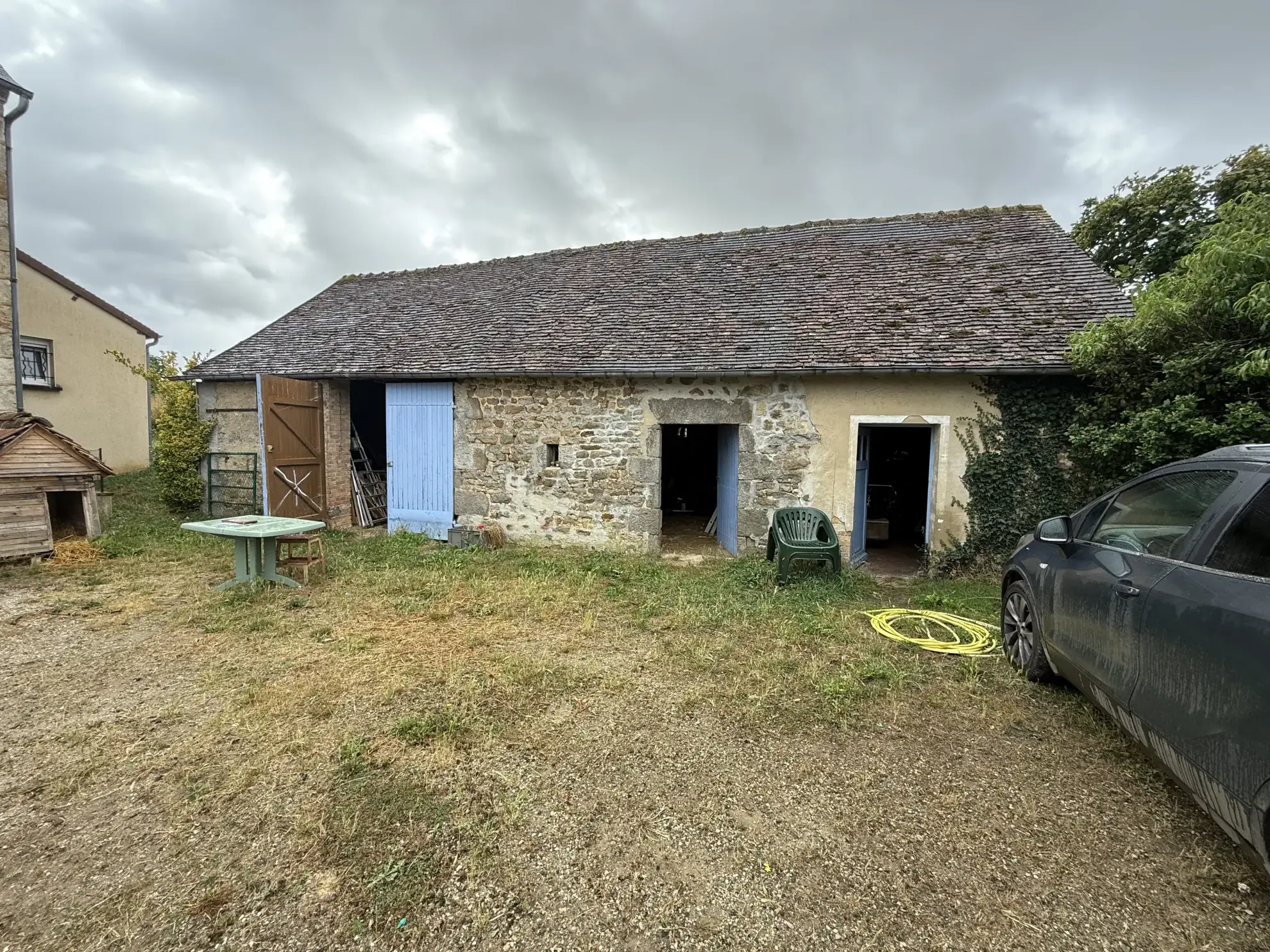 Maison de 112 m² à Fyé avec terrain et dépendances, proche commerces 