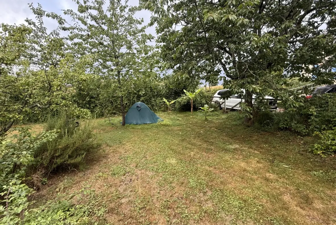 Maison de 112 m² à Fyé avec terrain et dépendances, proche commerces 