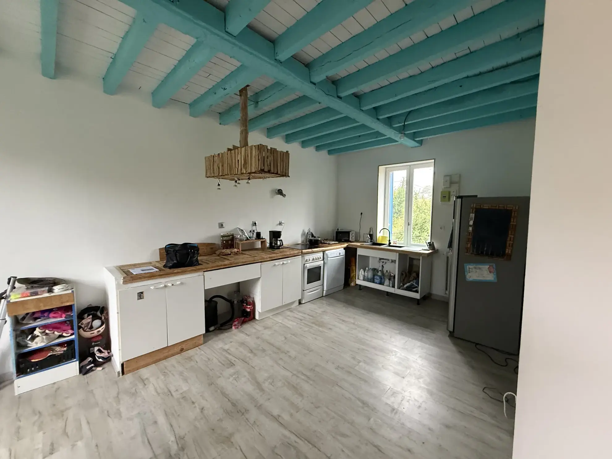 Maison de 112 m² à Fyé avec terrain et dépendances, proche commerces 