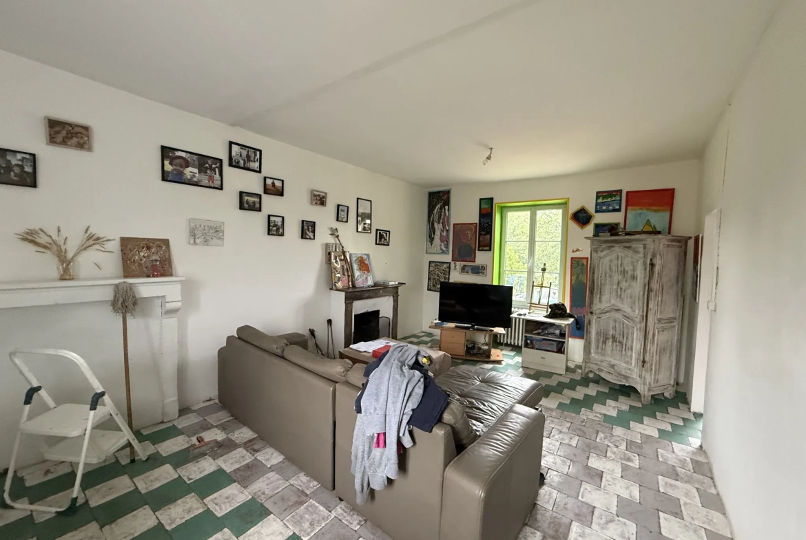 Maison de 112 m² à Fyé avec terrain et dépendances, proche commerces 