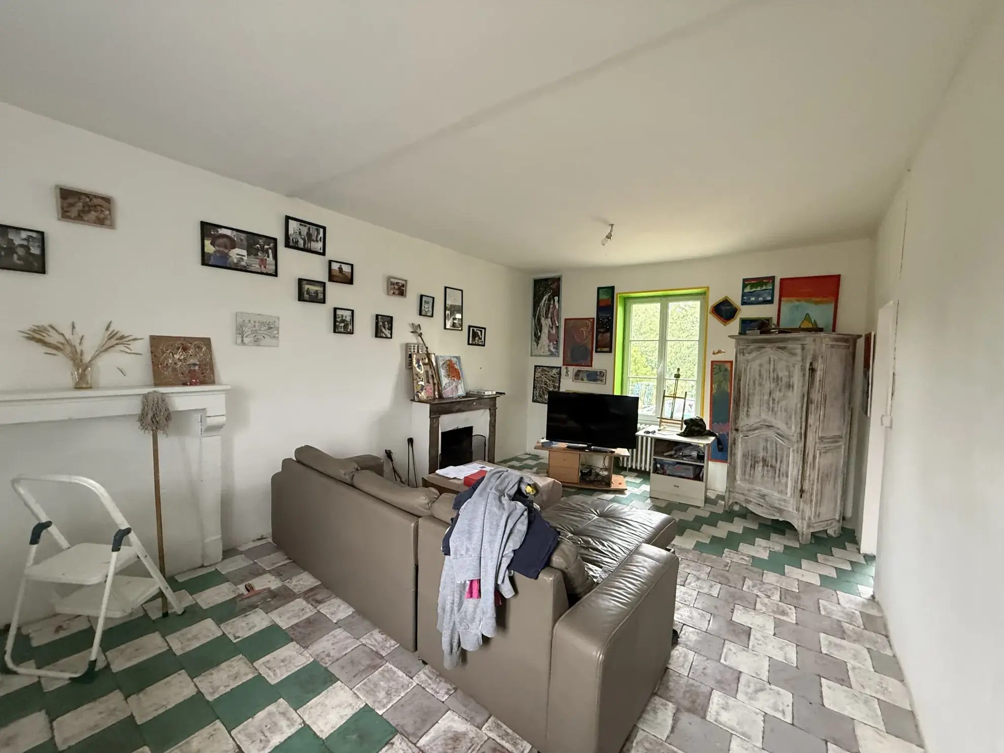 Maison de 112 m² à Fyé avec terrain et dépendances, proche commerces 