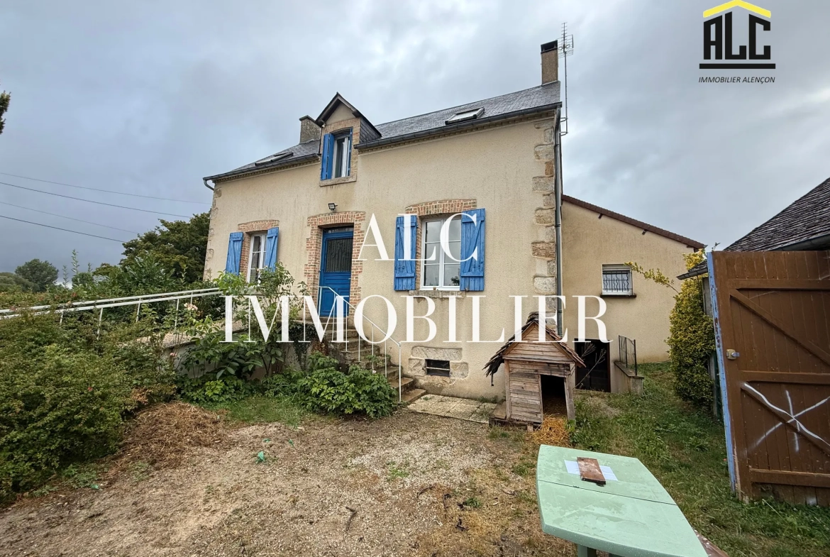 Maison de 112 m² à Fyé avec terrain et dépendances, proche commerces 