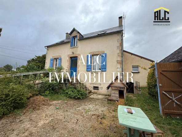 Maison de 112 m² à Fyé avec terrain et dépendances, proche commerces