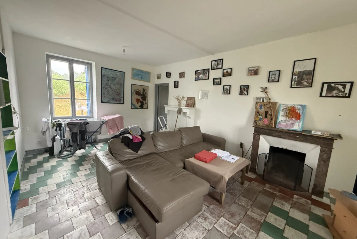 Maison de 112 m² à Fyé avec terrain et dépendances, proche commerces 