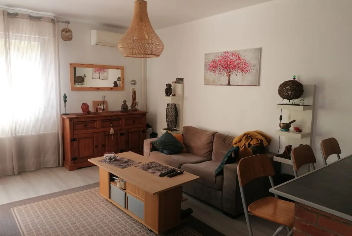 Appartement rez-de-jardin à vendre à Six Fours Les Plages – 38 m² avec extérieur 
