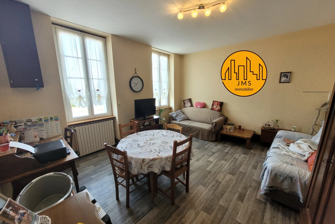 Maison mitoyenne avec jardin à Montmarault - Opportunité d'achat 