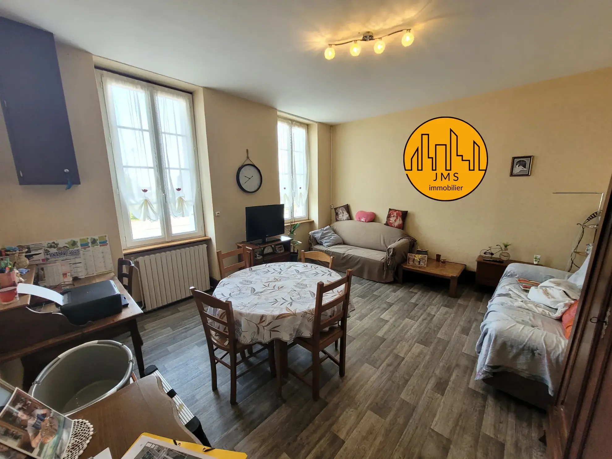Maison mitoyenne avec jardin à Montmarault - Opportunité d'achat 