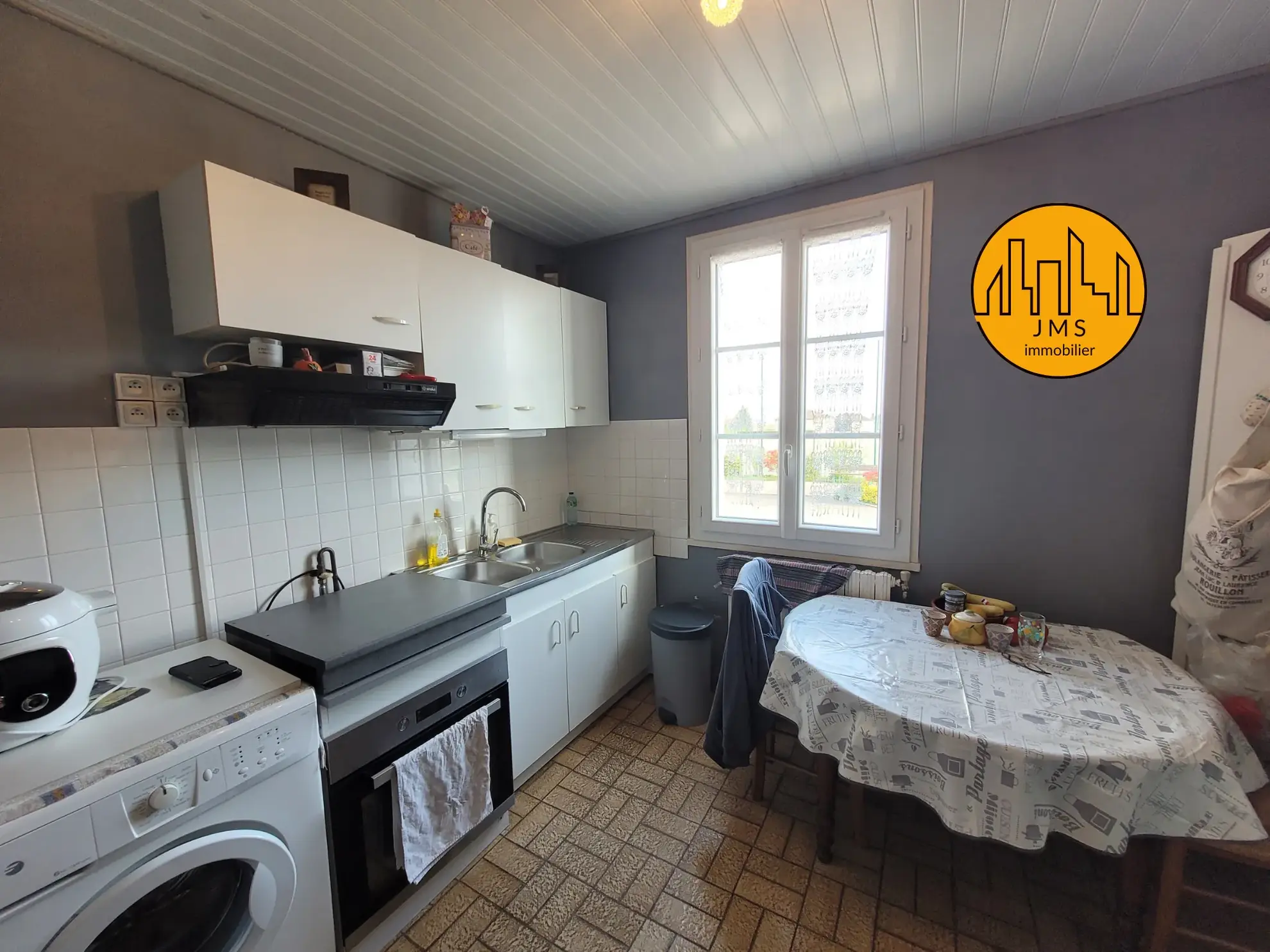 Maison mitoyenne avec jardin à Montmarault - Opportunité d'achat 
