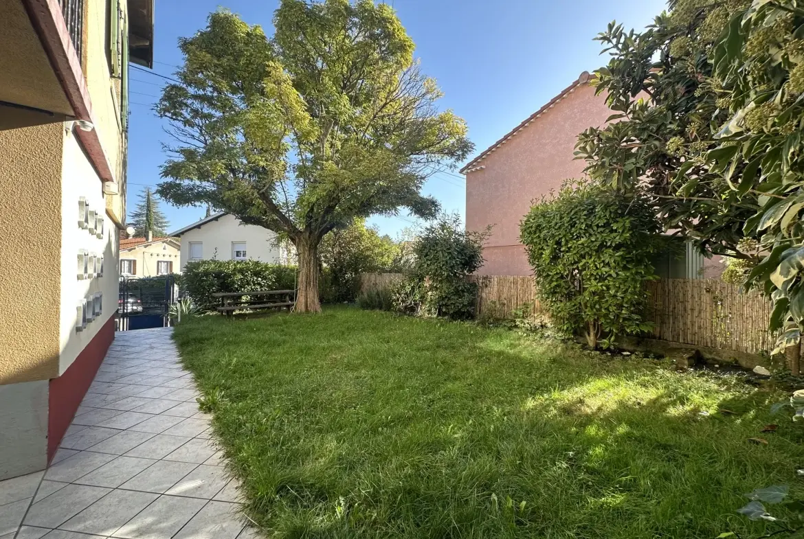 Maison individuelle à Laragne-Montéglin de 82 m² avec terrain et garage, rénovée 