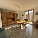 Maison individuelle à Laragne-Montéglin de 82 m² avec terrain et garage, rénovée