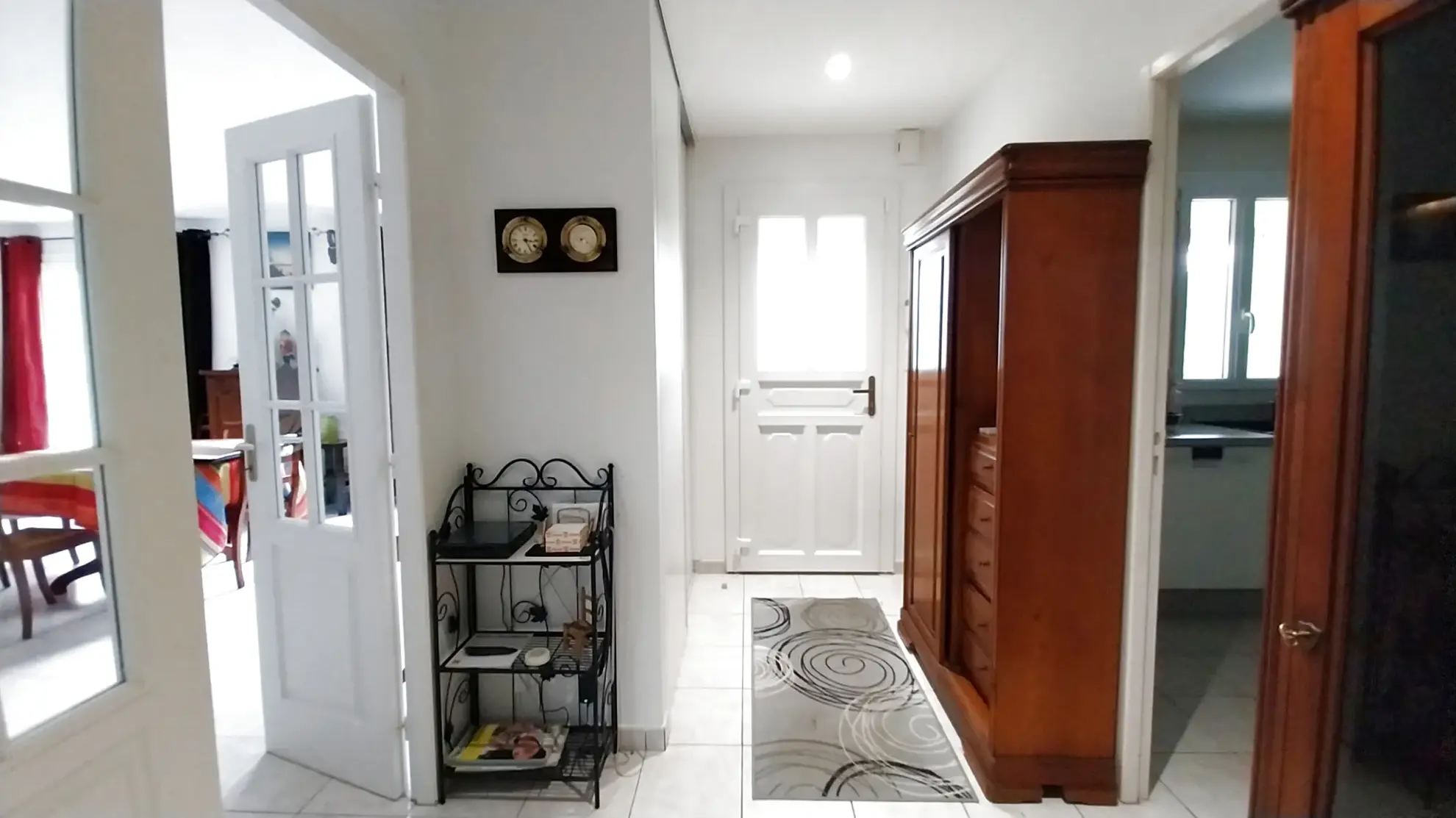 Maison plain-pied à vendre à Ribérac, 2 chambres, grand terrain, proche écoles 