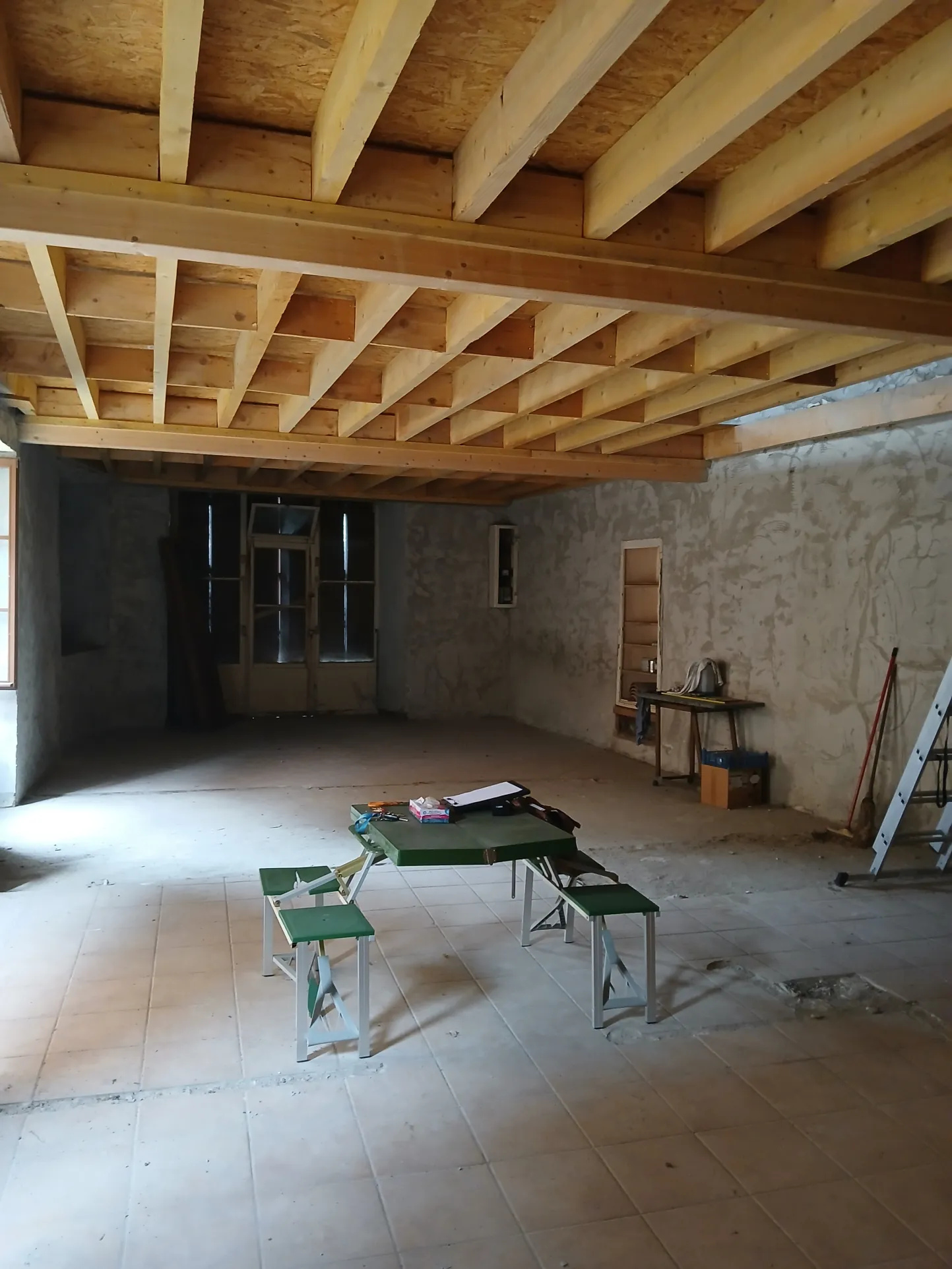 Maison en pierre à Saint-Dier-D'Auvergne de 216 m² à aménager 