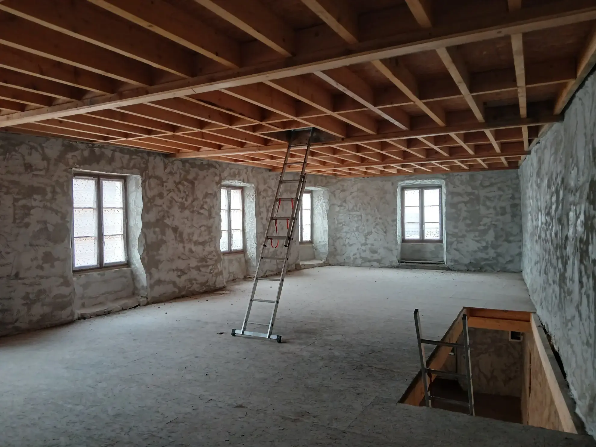 Maison en pierre à Saint-Dier-D'Auvergne de 216 m² à aménager 