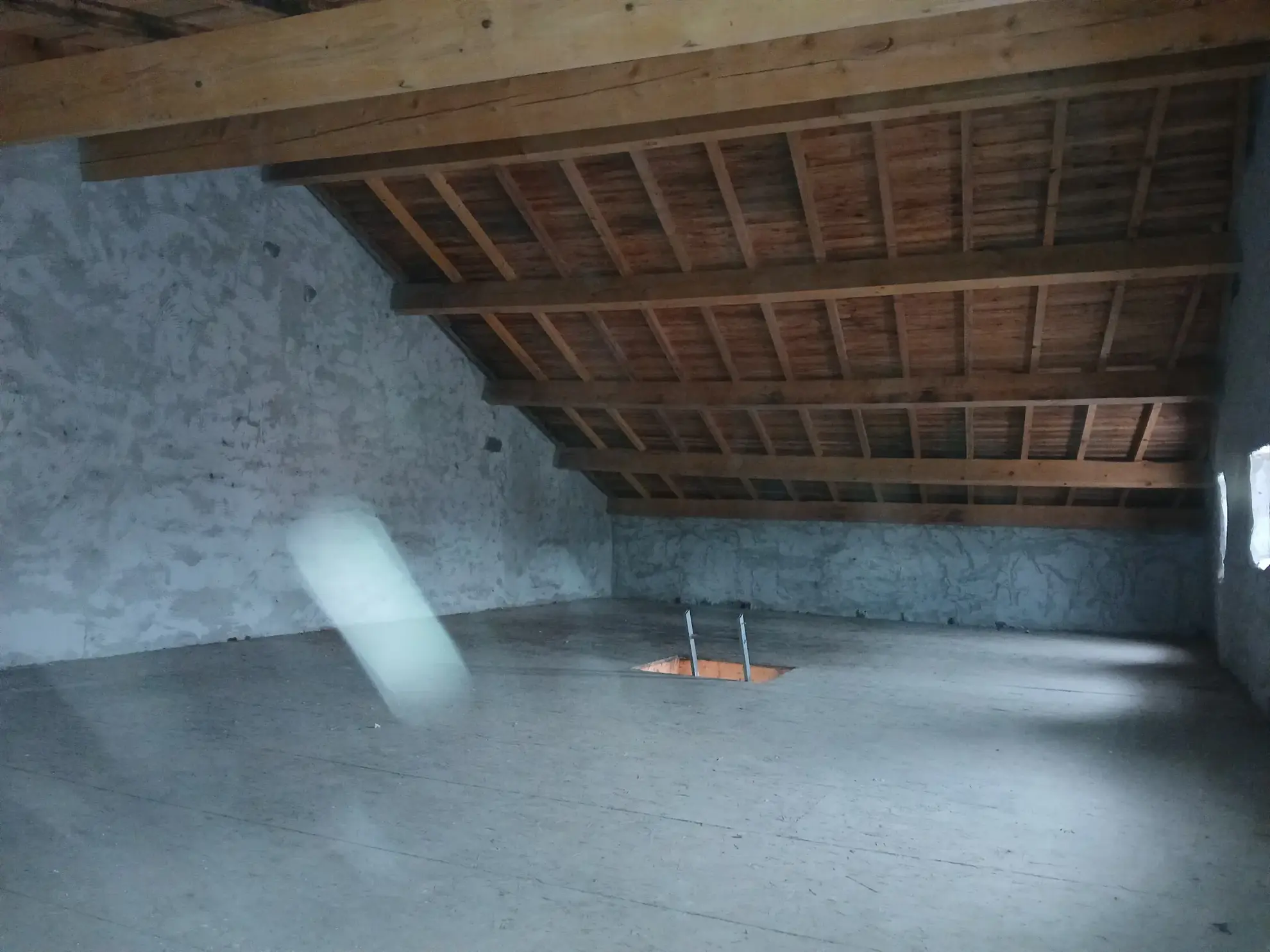 Maison en pierre à Saint-Dier-D'Auvergne de 216 m² à aménager 