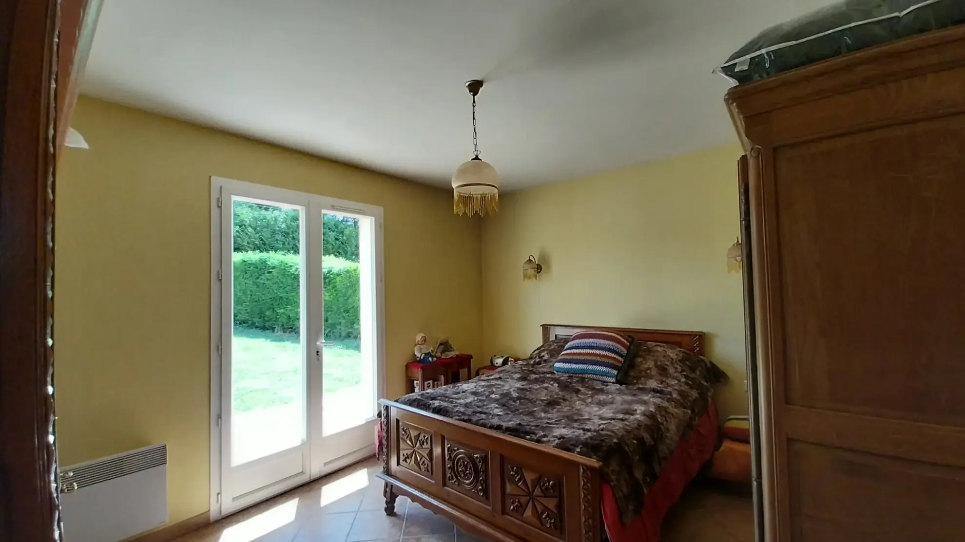 Maison de plain-pied à vendre à La Chapelle Gonaguet avec jardin et garage 
