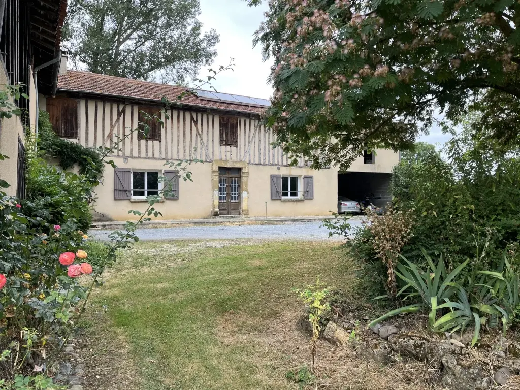 Appartement 2 pièces rénové à Perpignan centre-ville - Investissement ou résidence