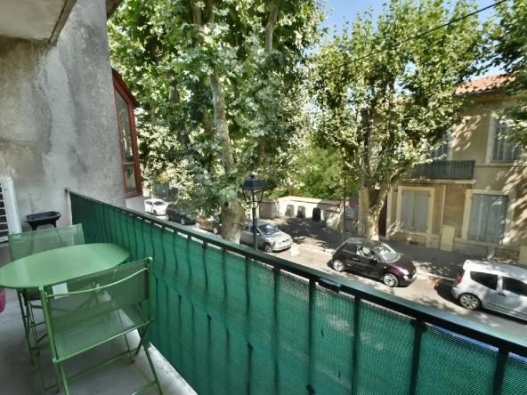 Appartement T2 à Fuveau avec parking, cave et balcon, idéalement situé