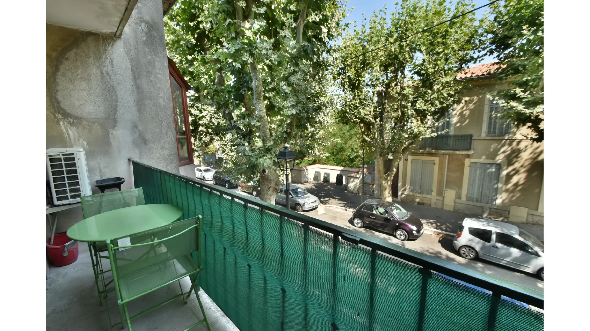 Appartement T2 à Fuveau avec parking, cave et balcon, idéalement situé 