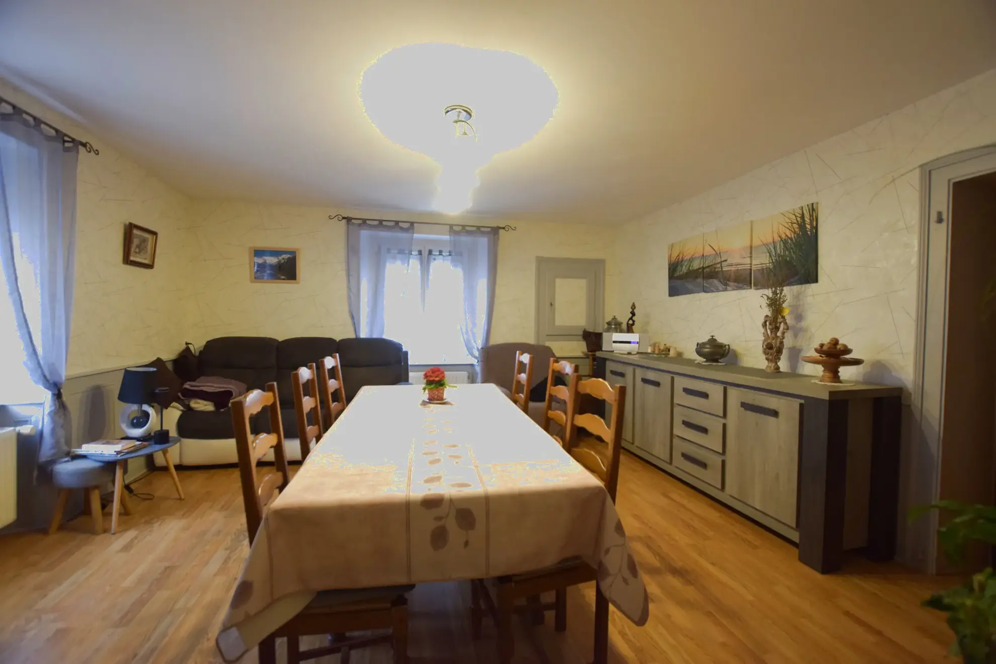 Ferme rénovée avec deux appartements loués et annexe aménageable à Allenjoie 