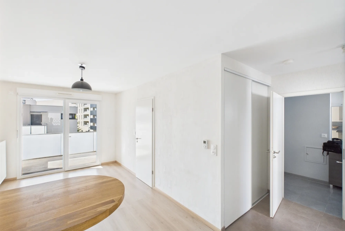 Appartement T2 à Saint-Louis de 44,65 m² avec parking et balcon 