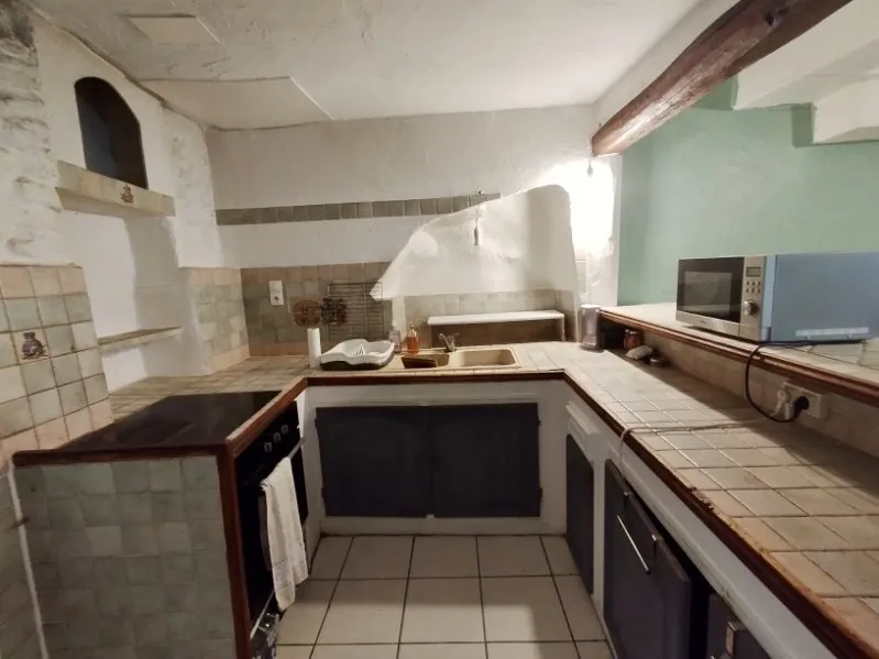 Maison de village à Peyruis de 80 m² avec terrasse et vue dégagée 