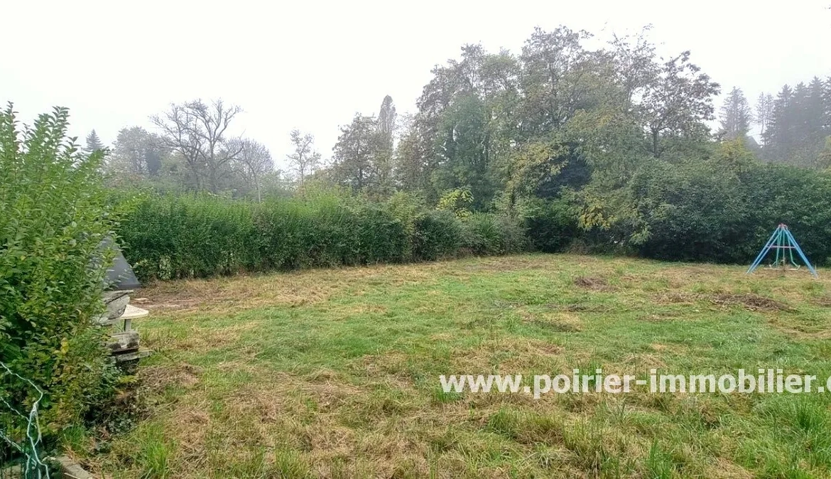 Terrain à bâtir à Bons En Chablais de 1218 m² avec permis purgé 