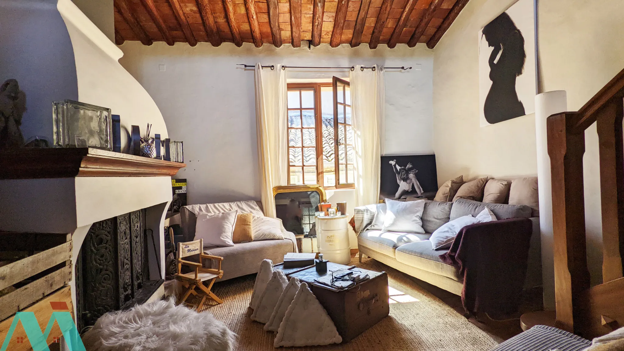 Appartement T3 en duplex avec terrasse et garage au Beausset, charme et confort 