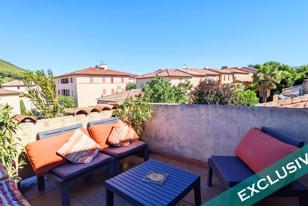 Appartement T3 en duplex avec terrasse et garage au Beausset, charme et confort 