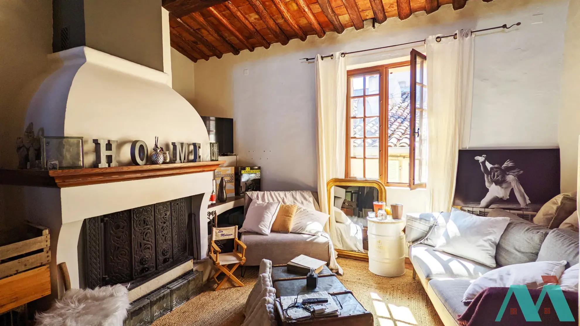 Appartement T3 en duplex avec terrasse et garage au Beausset, charme et confort 