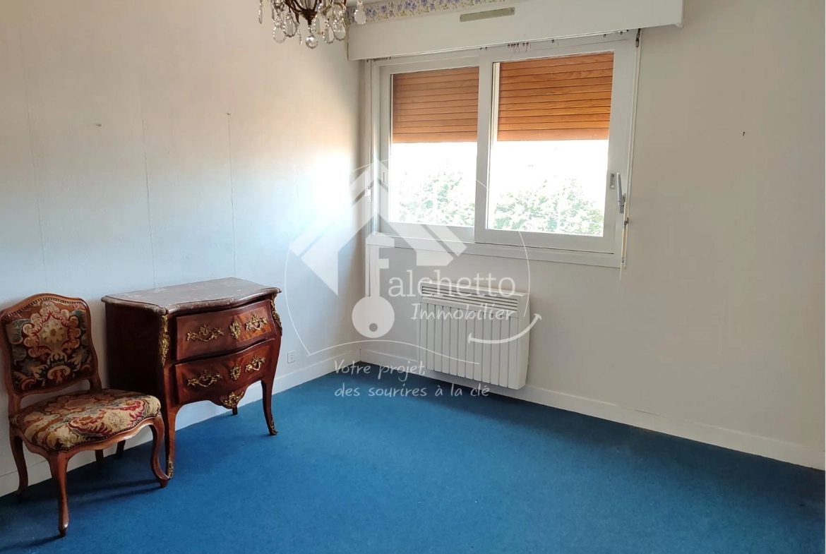 Appartement T4 à Royat avec balcon, cave et garage - Situation idéale proche thermes 