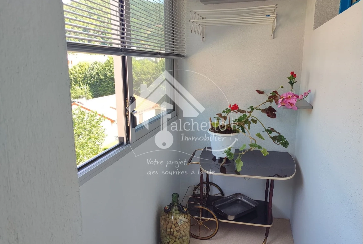 Appartement T4 à Royat avec balcon, cave et garage - Situation idéale proche thermes 
