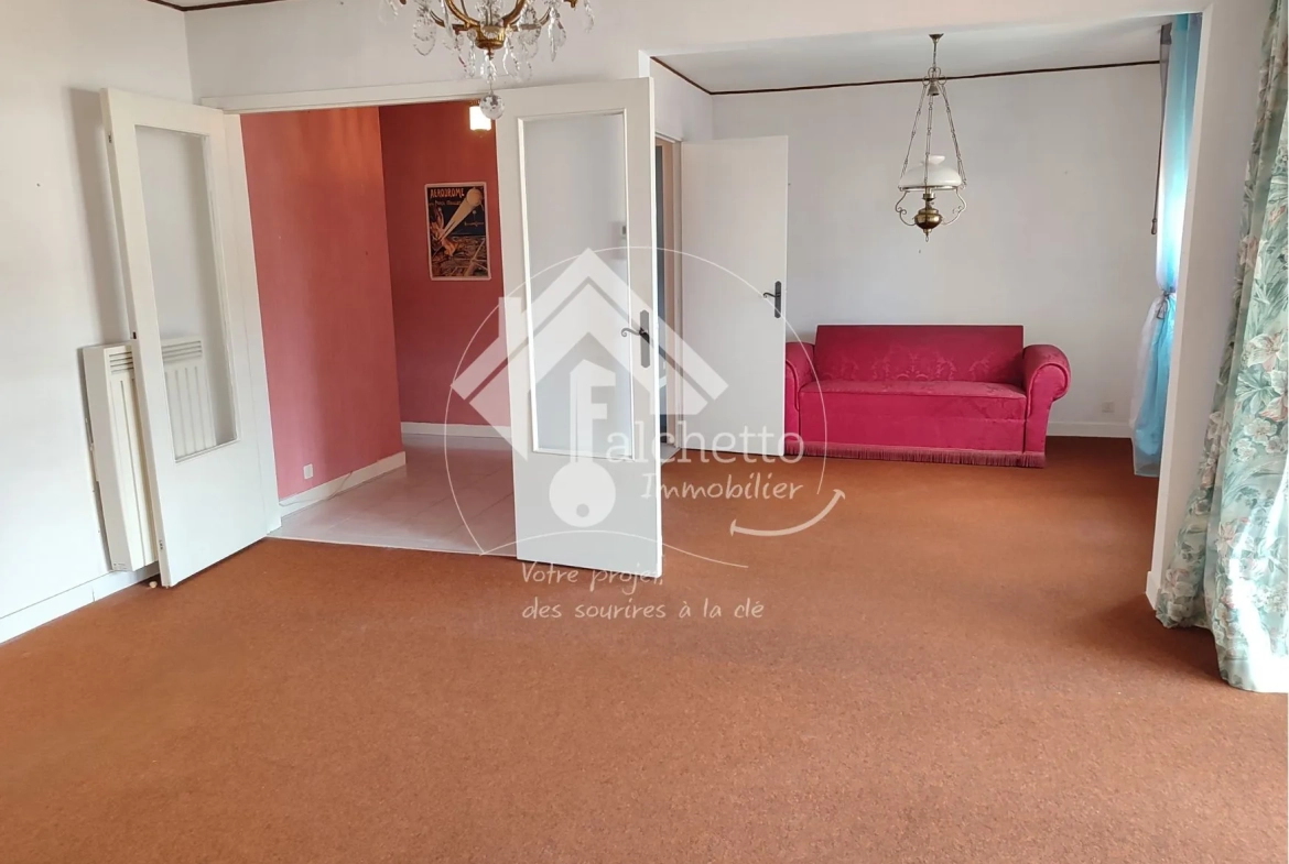 Appartement T4 à Royat avec balcon, cave et garage - Situation idéale proche thermes 
