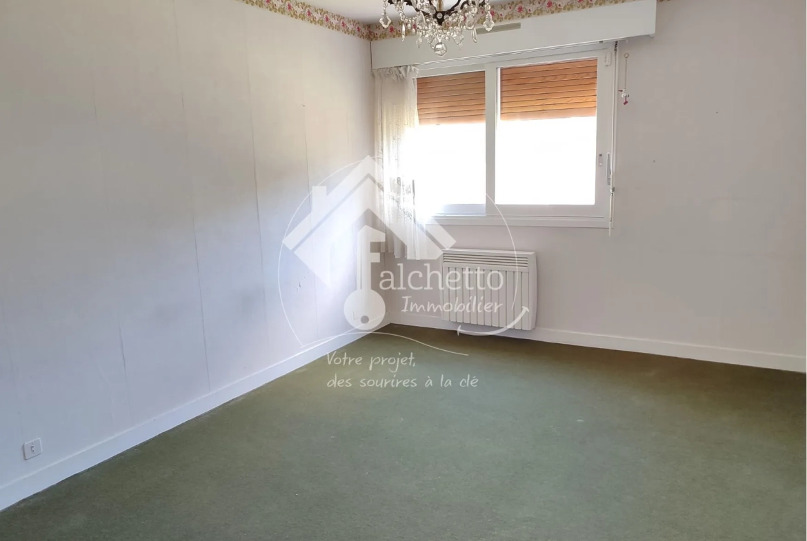 Appartement T4 à Royat avec balcon, cave et garage - Situation idéale proche thermes 