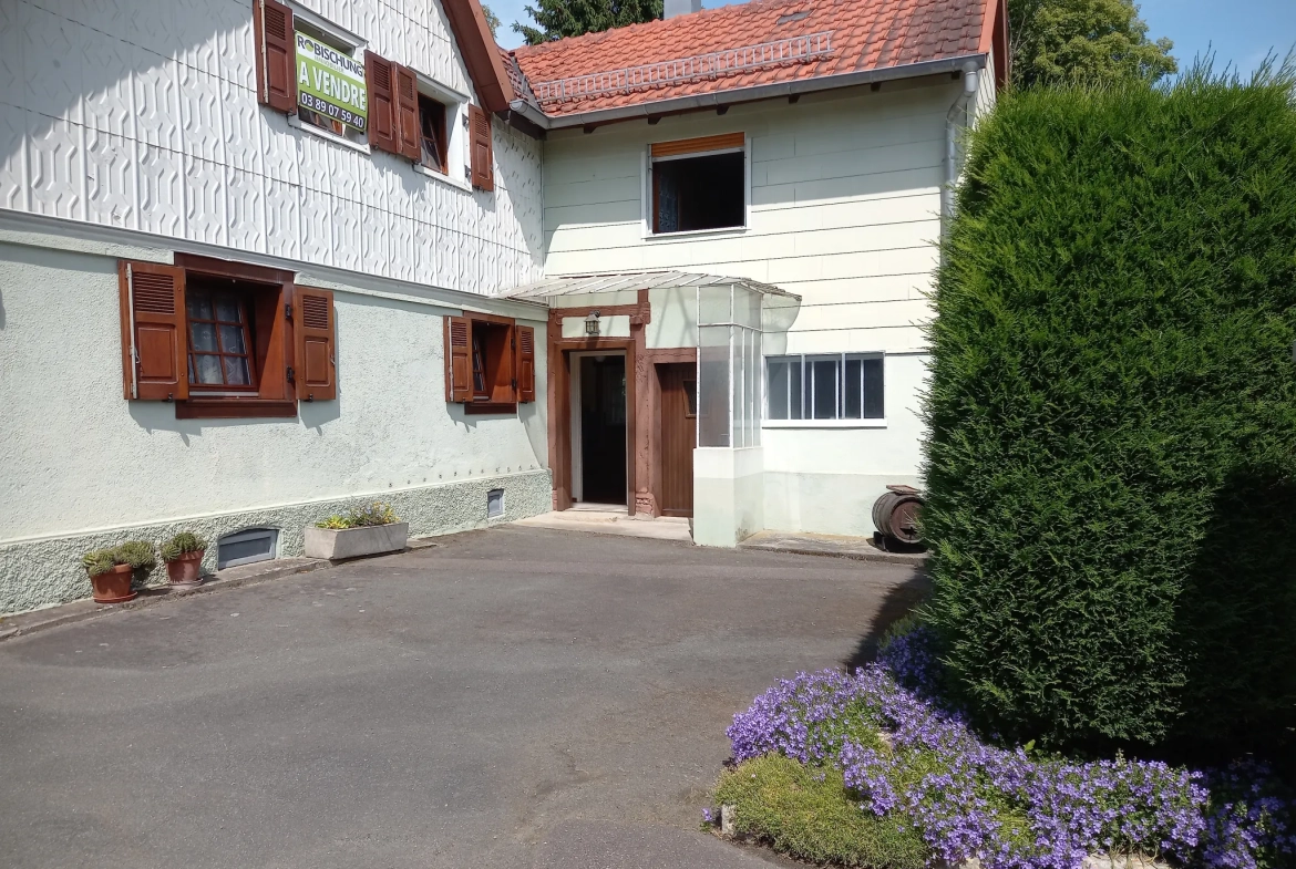 Maison de 166 m² à Manspach avec potentiel d'aménagement et dépendance 