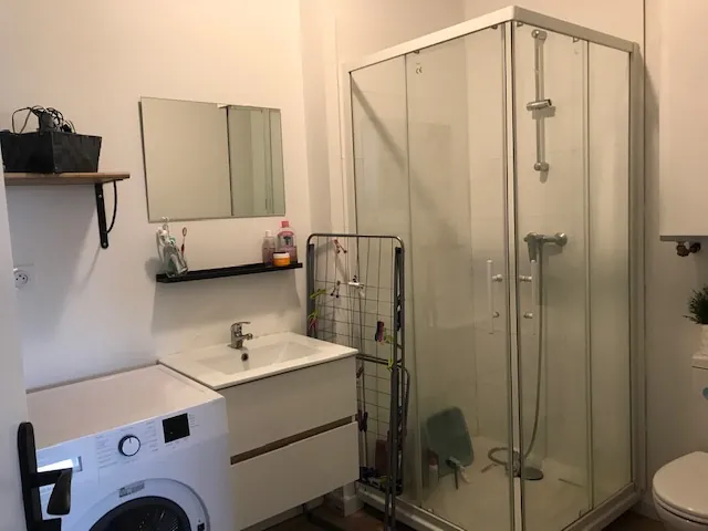 Bel appartement 2 pièces rénové de 41 m² à Saint-Nazaire avec cave 